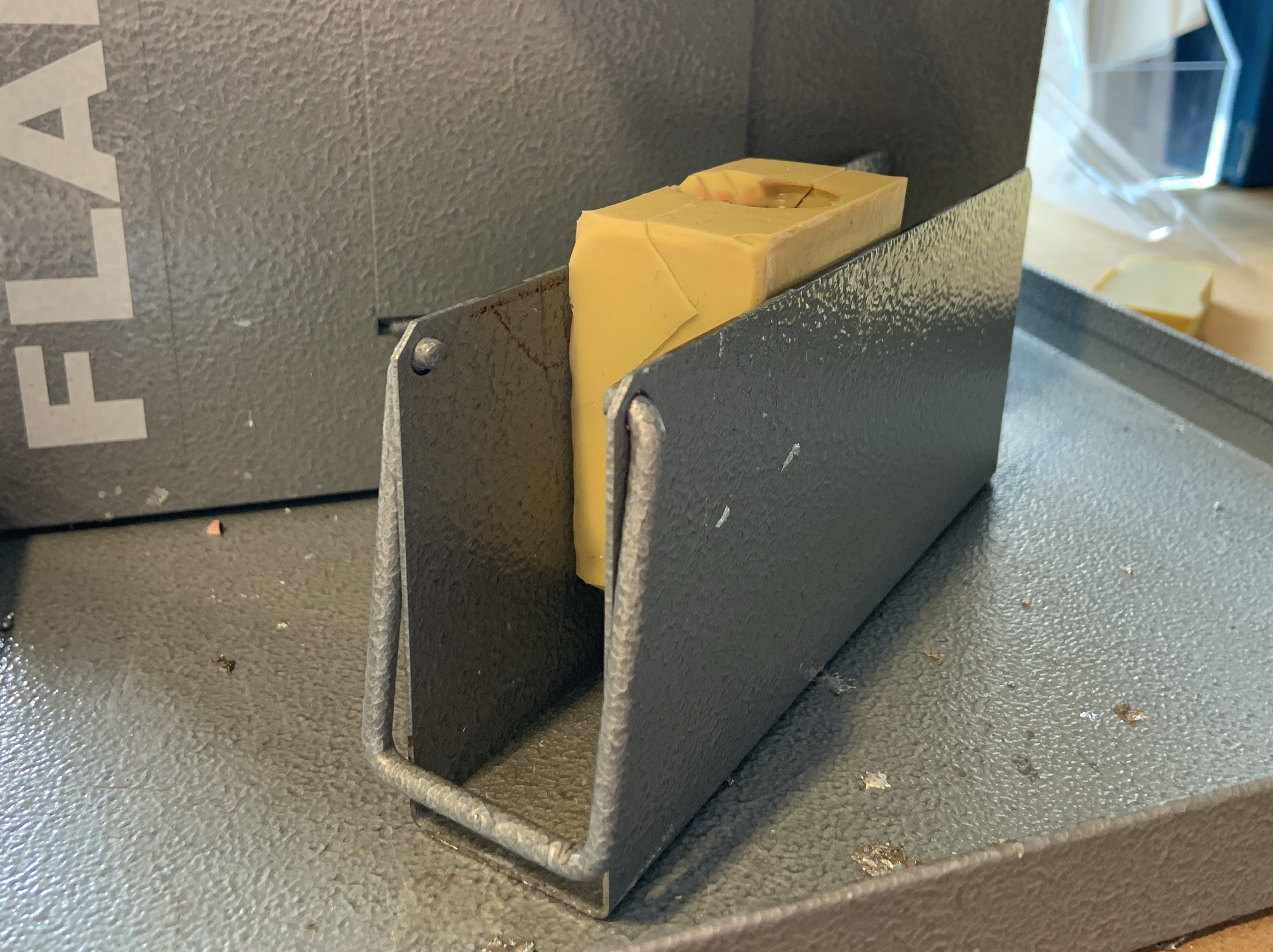 Silicone mould in casting tray