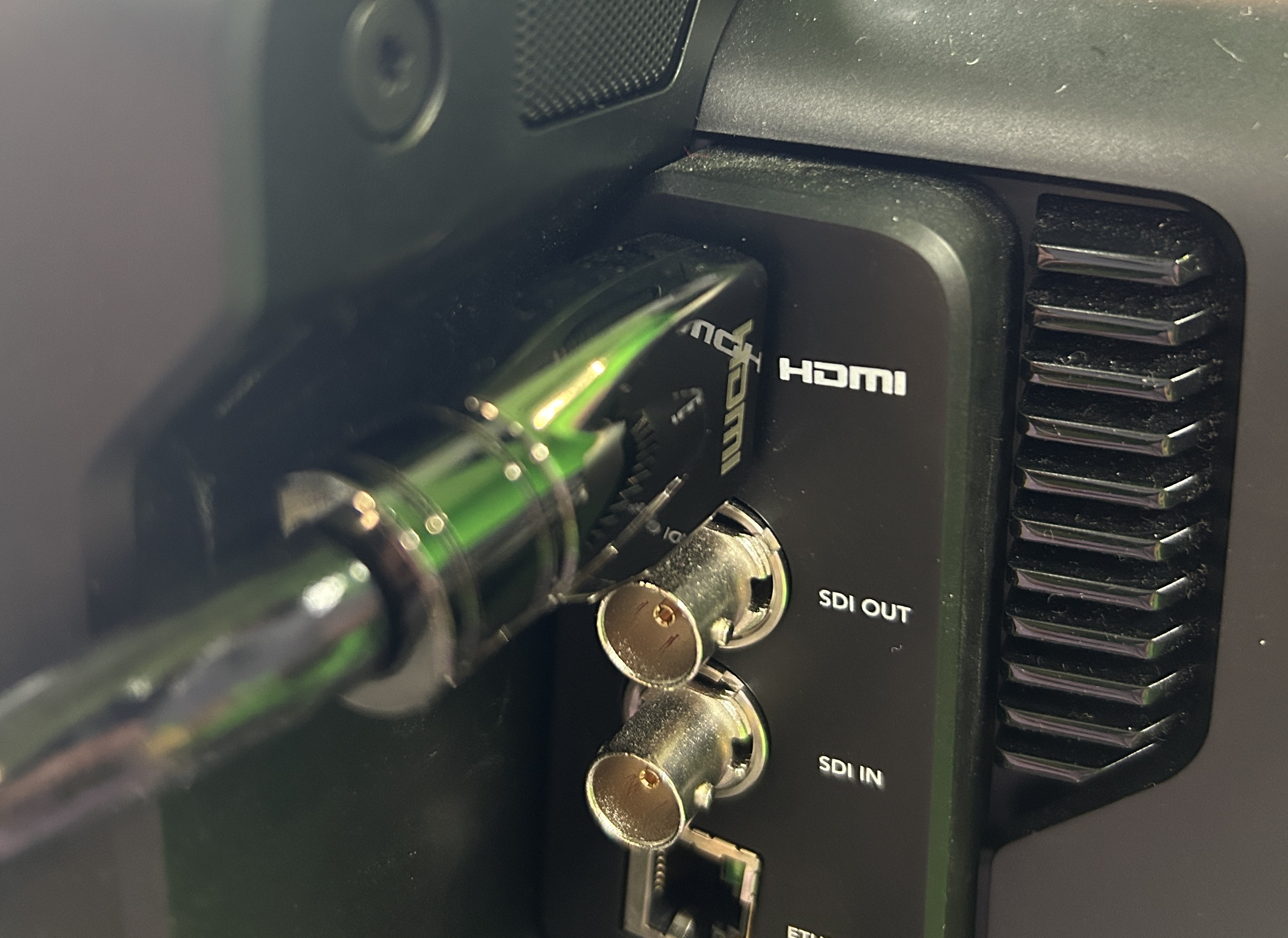 Blackmagic studio camera HDMI cable