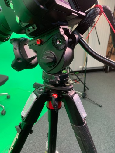 Blackmagic studio camera - tilting